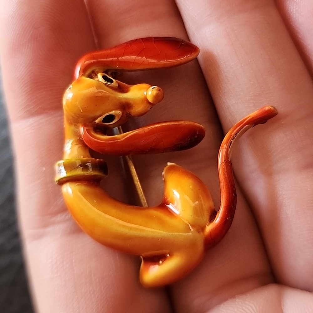 VTG ART brooch